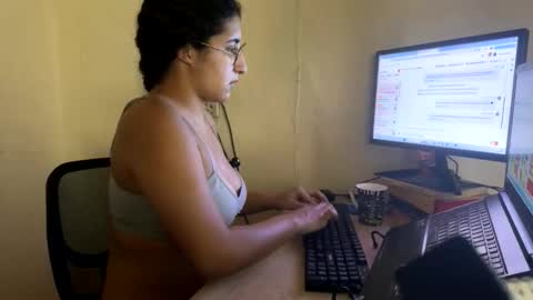 Jasmine online show from March 16, 7:18 pm