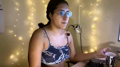 Jasmine online show from April 9, 12:21 pm