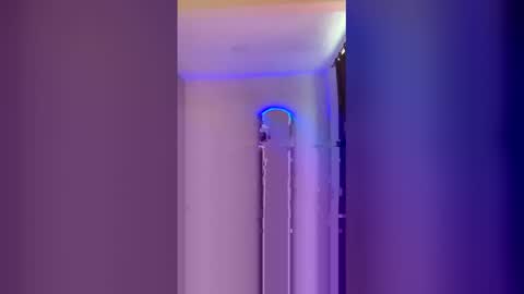 Jasminne online show from December 19, 2:35 pm