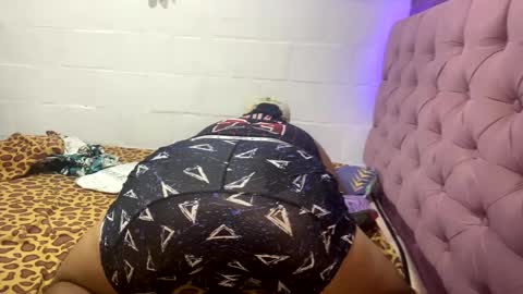 jason_boy_ online show from December 15, 7:46 am