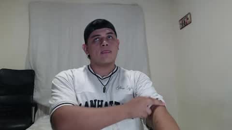 Snapshot of jason_boy_ chatting on April 21, 5:14 am jason_boy_ online show from April 21, 5:14 am