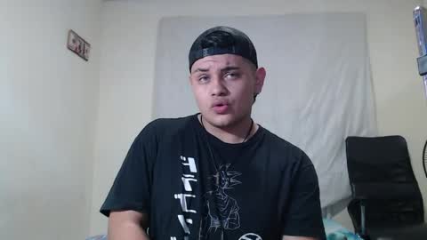 Snapshot of jason_boy_ chatting on May 1, 5:12 am jason_boy_ online show from May 1, 5:12 am