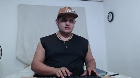 Snapshot of jason_boy_ chatting on June 26, 5:01 am jason_boy_ online show from June 26, 5:01 am