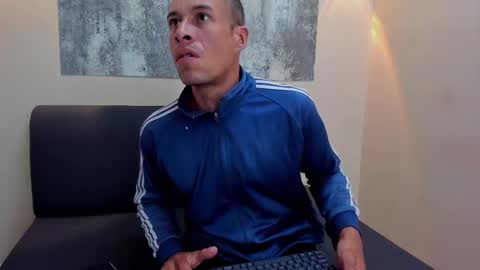 Jason online show from February 9, 8:02 pm