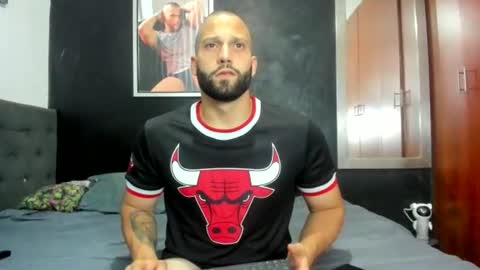 Snapshot of jasonmartiinez chatting on June 5, 11:32 pm online show from June 5, 11:32 pm