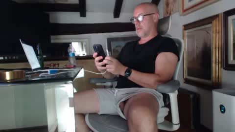 Snapshot of jasonprojectz chatting on July 17, 10:47 pm jasonprojectz online show from July 17, 10:47 pm