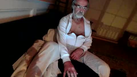 Snapshot of jasonreloaded694u chatting on March 4, 9:26 am Jason online show from March 4, 9:26 am