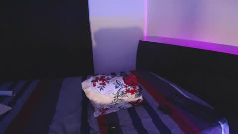 jaspeer__ online show from April 21, 6:55 pm