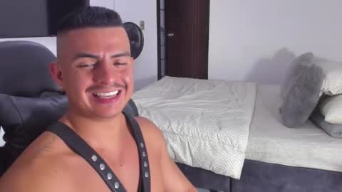 JBrooksXx online show from January 25, 2:04 am