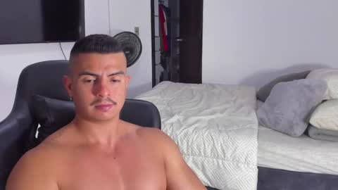 JBrooksXx online show from January 26, 3:48 am