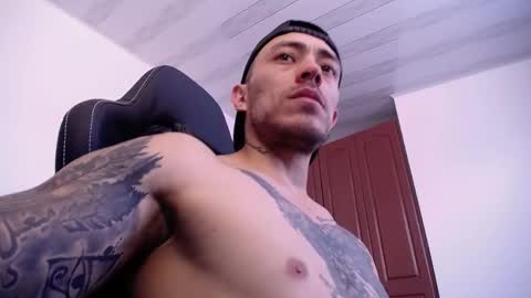 Snapshot of jasson_king01 chatting on April 24, 4:42 pm JKing online show from April 24, 4:42 pm