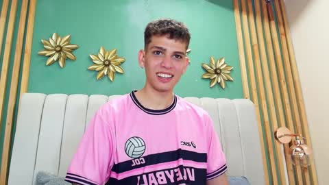 Snapshot of jasson_smit chatting on January 13, 3:47 pm J A S S O N online show from January 13, 3:47 pm