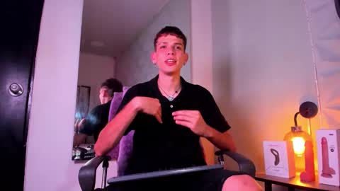 Snapshot of jasson_smit chatting on October 17, 1:31 am J A S S O N online show from October 17, 1:31 am