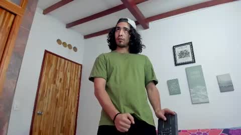 Snapshot of jave_rave chatting on July 3, 12:11 pm jave_rave online show from July 3, 12:11 pm