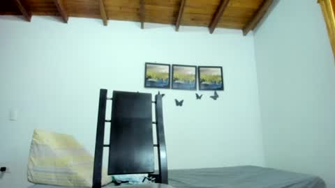 Snapshot of jave_rave chatting on July 10, 11:18 pm jave_rave online show from July 10, 11:18 pm