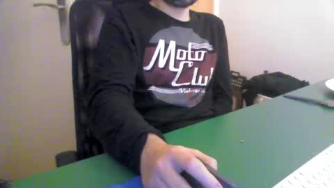 Snapshot of javi94valenciap chatting on February 6, 8:34 pm javi94valenciap online show from February 6, 8:34 pm