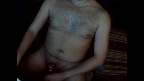 Snapshot of javiererik chatting on January 22, 7:03 am javi online show from January 22, 7:03 am