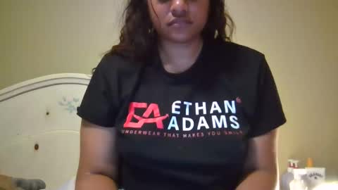 Snapshot of javinarose chatting on May 28, 1:03 am javinarose online show from May 28, 1:03 am