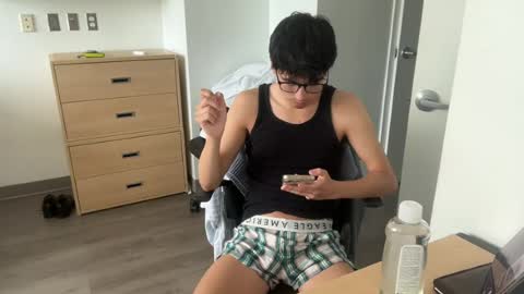 jaxsongray77 online show from June 8, 10:32 pm