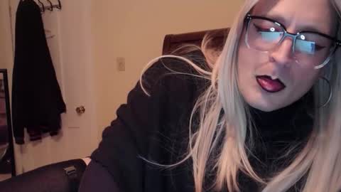 Snapshot of jay3517 chatting on November 7, 6:35 am jay3517 online show from November 7, 6:35 am