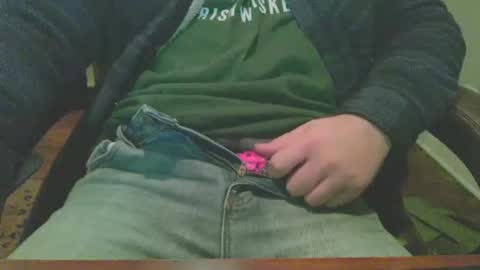 Snapshot of jay365694 chatting on February 1, 2:47 am Jay online show from February 1, 2:47 am