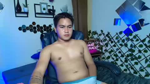 JL online show from February 5, 9:03 am