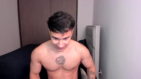 Snapshot of jay_marcos chatting on December 22, 3:22 am Jay marcos online show from December 22, 3:22 am