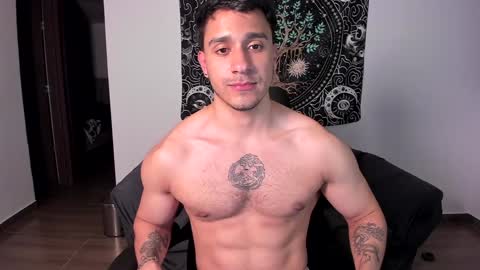 Snapshot of jay_marcos chatting on January 24, 3:32 am Jay marcos online show from January 24, 3:32 am