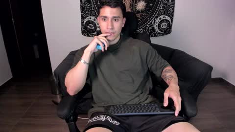 Snapshot of jay_marcos chatting on February 6, 3:16 am Jay marcos online show from February 6, 3:16 am