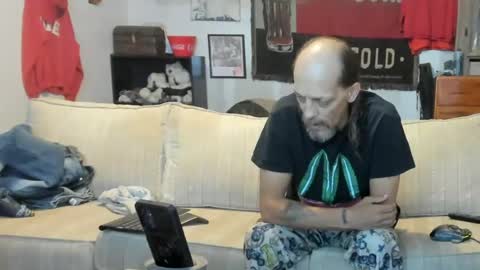 Snapshot of jay_short7863 chatting on July 5, 4:47 pm O F jay short786 online show from July 5, 4:47 pm