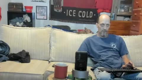Snapshot of jay_short7863 chatting on July 10, 6:43 pm O F jay short786 online show from July 10, 6:43 pm