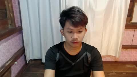 Snapshot of jay_xxx24 chatting on May 11, 2:45 pm jay_xxx24 online show from May 11, 2:45 pm