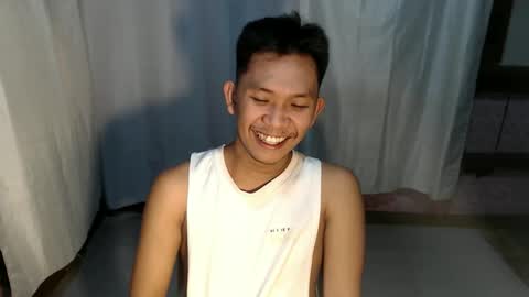 Snapshot of jay_xxx24 chatting on May 20, 9:26 am jay_xxx24 online show from May 20, 9:26 am