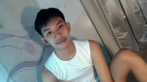 Snapshot of jay_xxx24 chatting on June 26, 5:06 pm jay_xxx24 online show from June 26, 5:06 pm