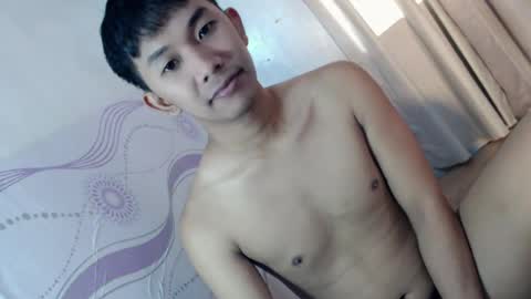 Snapshot of jay_xxx24 chatting on July 4, 7:36 am jay_xxx24 online show from July 4, 7:36 am