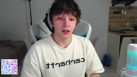 Jayce online show from December 4, 4:38 pm