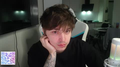 Snapshot of jayce_icestone chatting on May 3, 2:45 pm Jayce online show from May 3, 2:45 pm