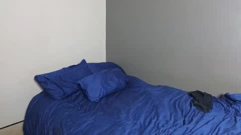 THE HOUSE online show from December 15, 6:15 pm