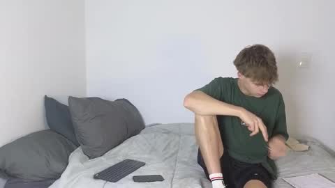 THE HOUSE online show from February 8, 2:20 pm