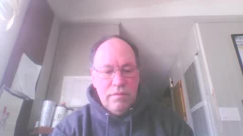 Snapshot of jaycu1962 chatting on April 21, 6:23 pm Jay online show from April 21, 6:23 pm