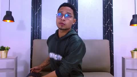 Jayden Morris online show from November 14, 11:20 am