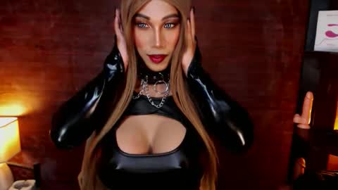 jayetan online show from December 1, 1:27 pm