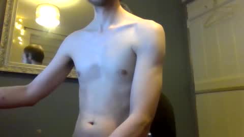 Snapshot of jayis92 chatting on April 5, 7:44 pm jayis92 online show from April 5, 7:44 pm