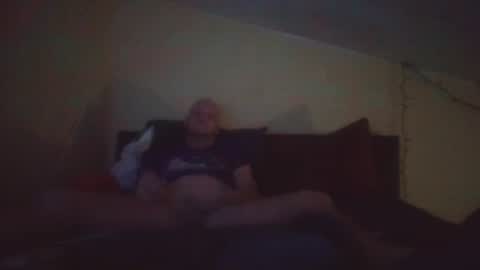 HUngBtmFl online show from April 24, 10:39 am