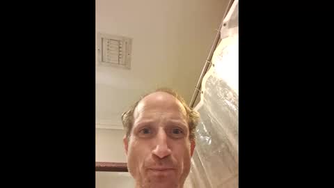 Snapshot of jaymz45 chatting on March 4, 5:57 am jaymz45 online show from March 4, 5:57 am