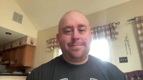 Snapshot of jayredneck chatting on November 11, 3:34 pm jayredneck online show from November 11, 3:34 pm