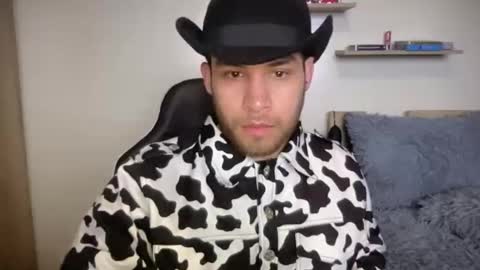 Jay Robinson online show from October 25, 11:32 pm