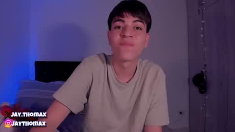 Snapshot of jaythomax chatting on December 16, 10:34 pm jaythomax online show from December 16, 10:34 pm