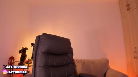 Snapshot of jaythomax chatting on February 4, 7:11 pm jaythomax online show from February 4, 7:11 pm