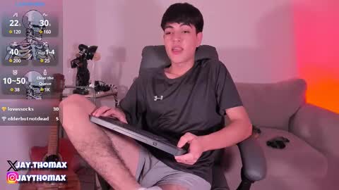 Snapshot of jaythomax chatting on February 9, 6:26 pm jaythomax online show from February 9, 6:26 pm